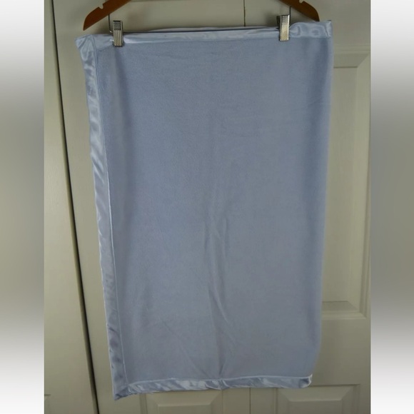 Cuddle Bear Collection Solid Light Blue Baby Blanket Silky Satin Edge Trim Lovey - Picture 2 of 9